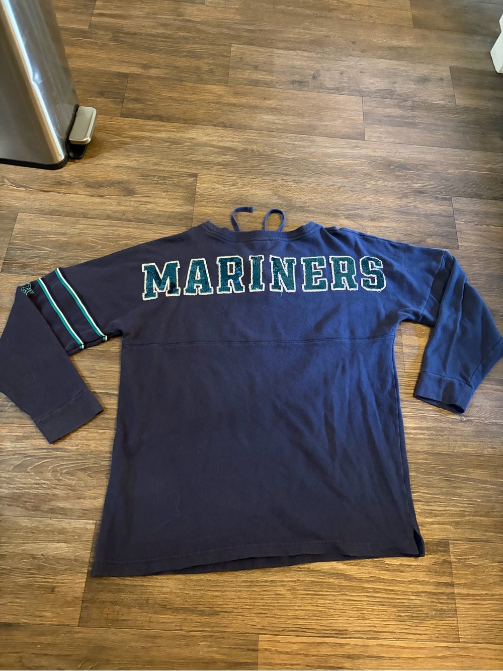 VS Pink Seattle Mariners Woman’s Lightweight Sequin Navy Blue Crewneck Size M